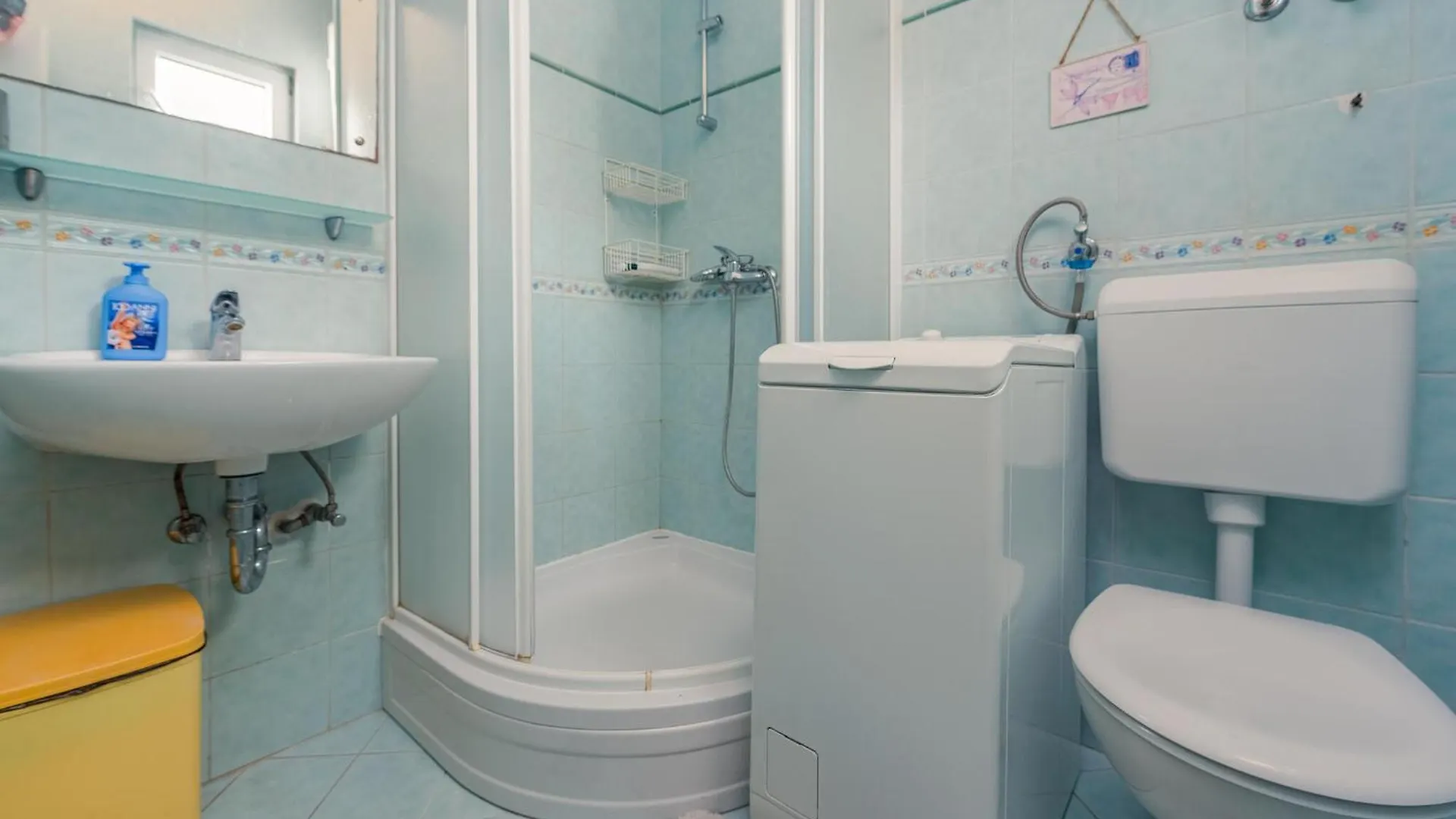 2 Bedroom Gorgeous Apartment In Petrcane Croatia